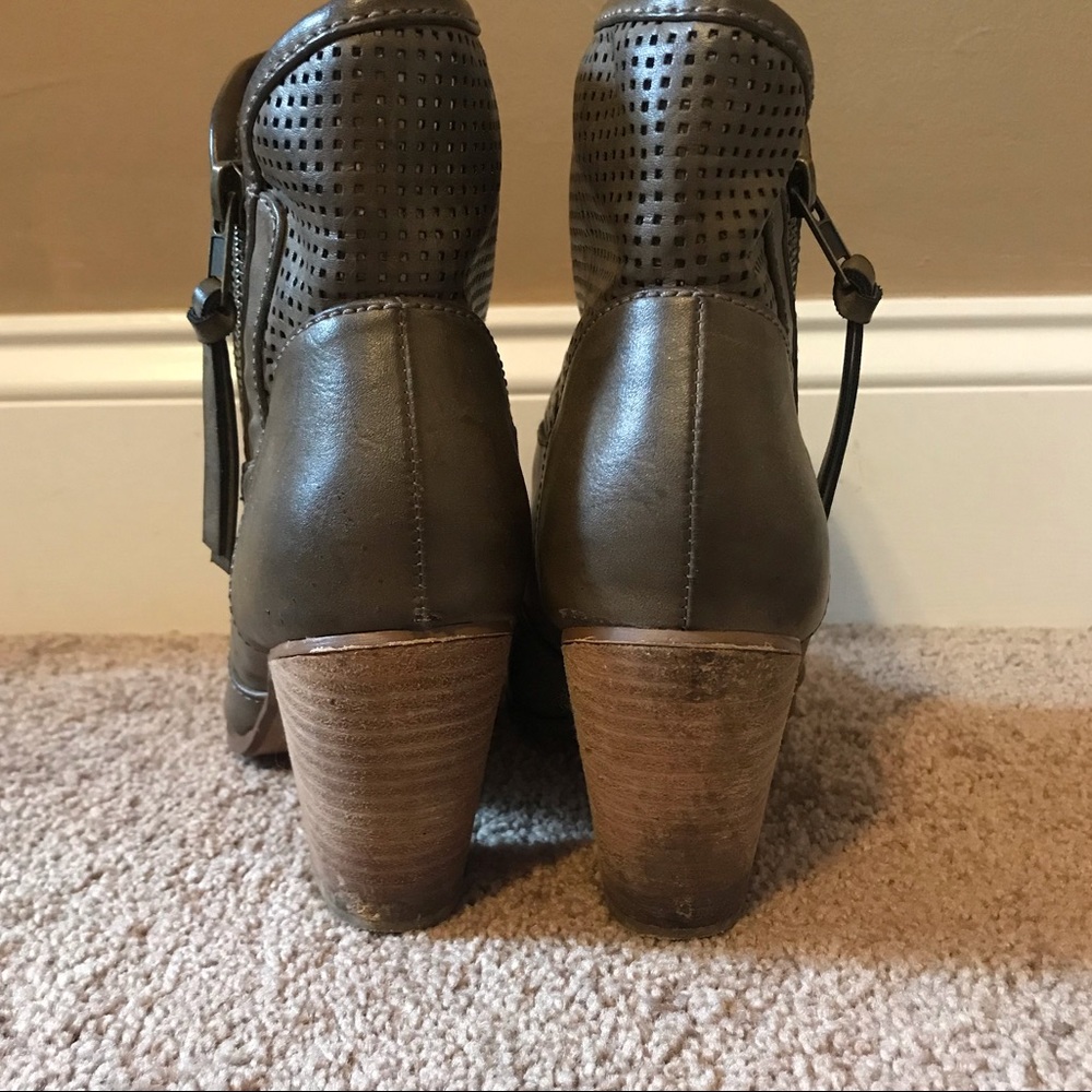 Cute Booties - Picture 4 of 7